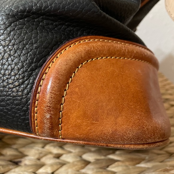 Dooney & Bourke leather tote/shoulder bag - Picture 5 of 12